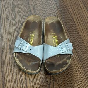 Birkenstock  Silver Madrid Single Strap Slip-On Sandals sz 5